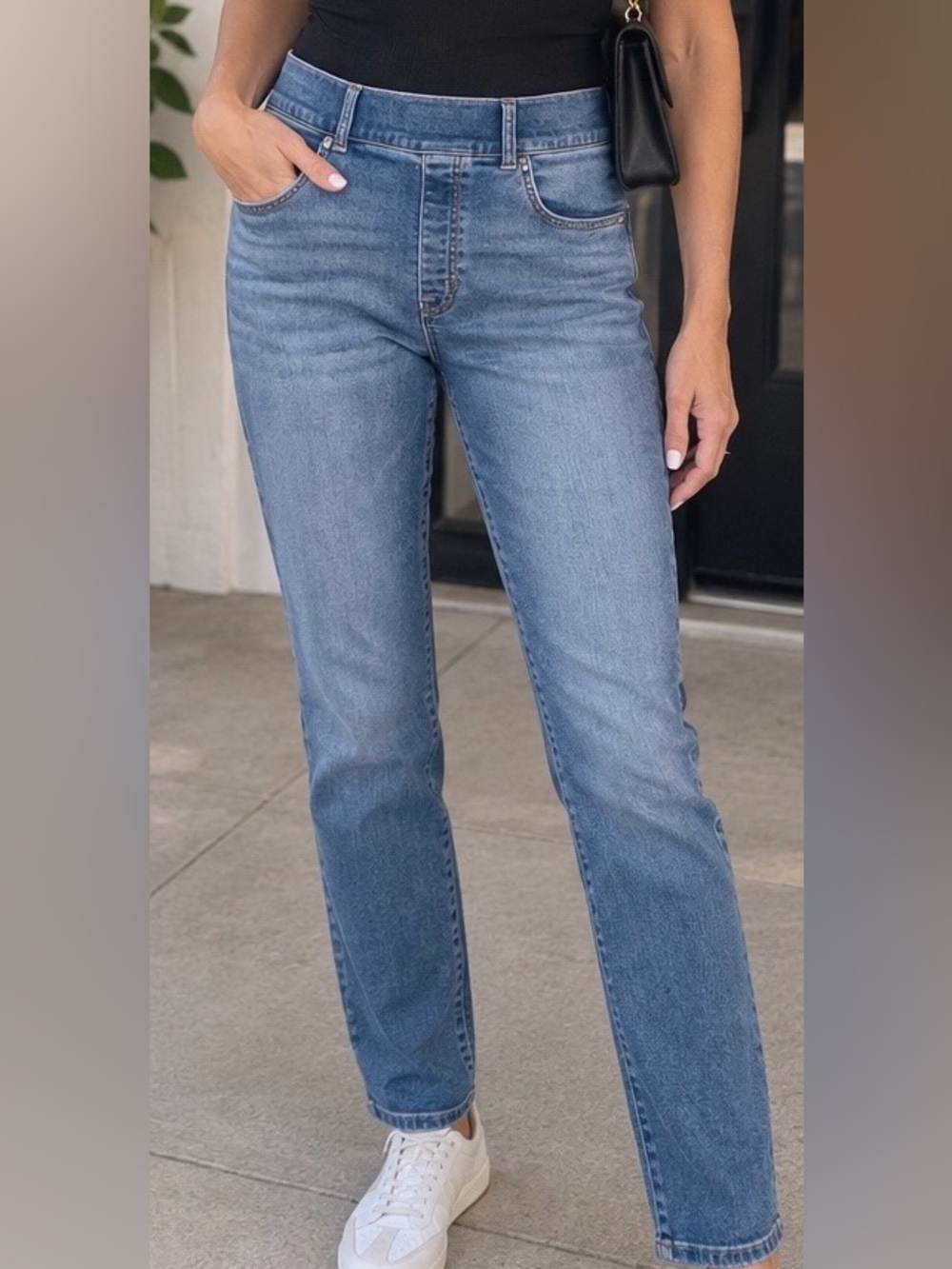 SPANX Straight Jeans in Light Blue Wash
